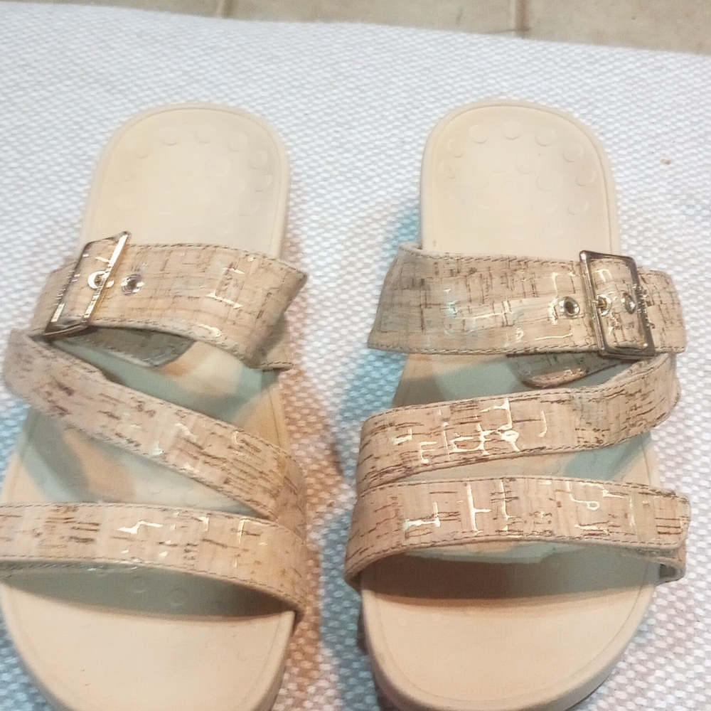 Vionic Cork and Black Wedge Sandals